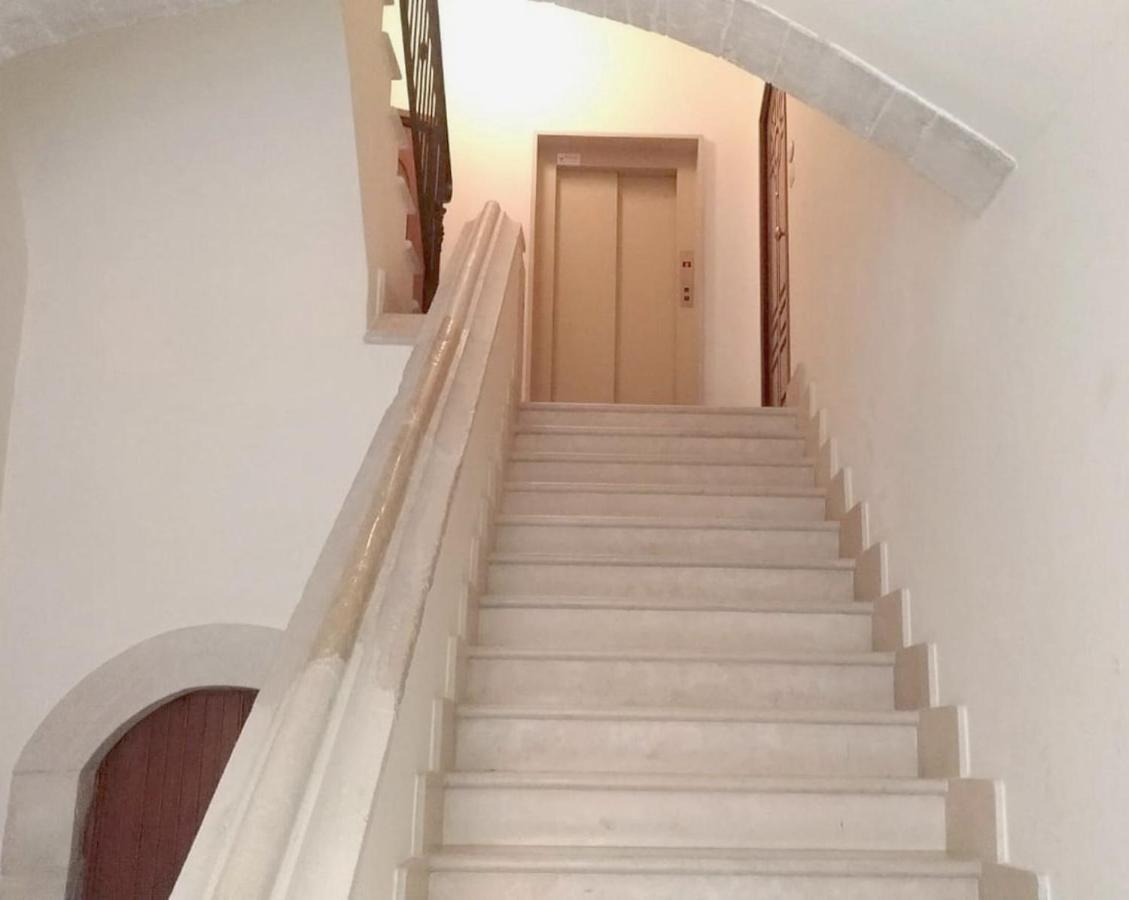 B&B Re Apartments Palazzo Muscati Molfetta Exterior photo